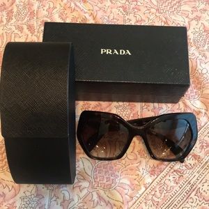 Prada SPR 16R 5619 Sunglasses